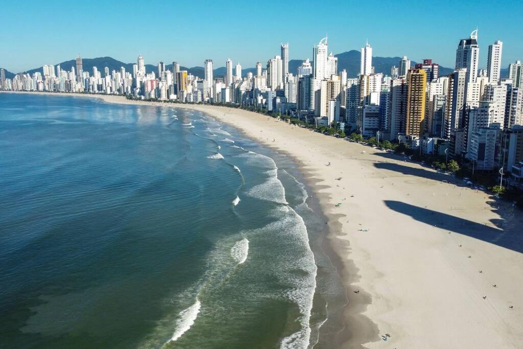 Ap Balneario Camboriu - Proximo Roda Gigante Esterno foto